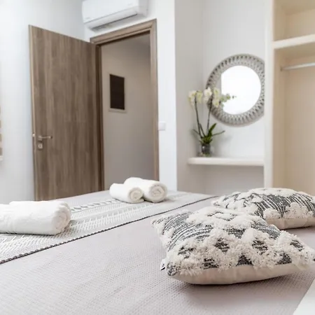 Dolce Appartments شقة *